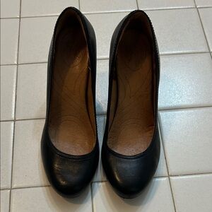 Clarks Indigo Classic Black Wedges